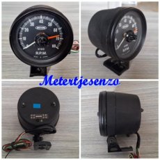 126 Moon toerenteller groot 12V opbouw 4 / 6 cilinder nr126
